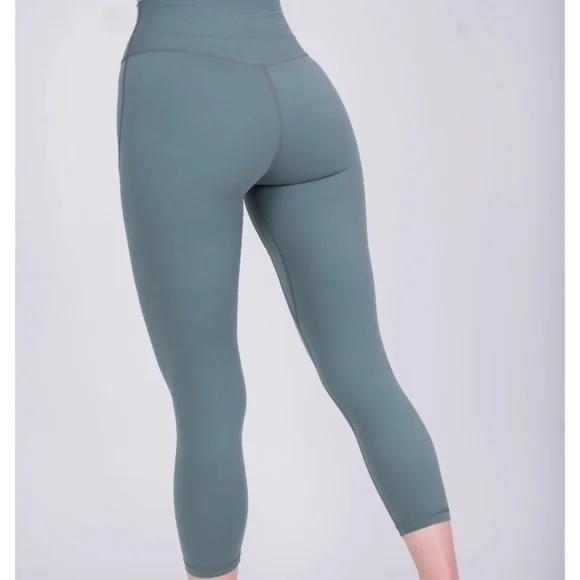 The Shelby Legging 23" - Picture 4 of 4